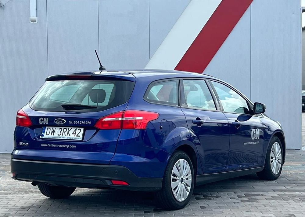 Ford Focus 1.5 TDCi Trend - Automóvel: foto 3 Ford Focus 1.5 TDCi Trend - Automóvel: foto 3