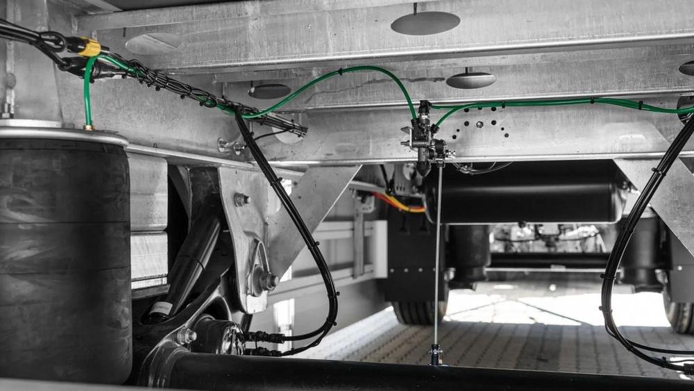 Humbaur Przyczepa burtowa HD 18 - Reboque plataforma/ Caixa aberta: foto 5 Humbaur Przyczepa burtowa HD 18 - Reboque plataforma/ Caixa aberta: foto 5