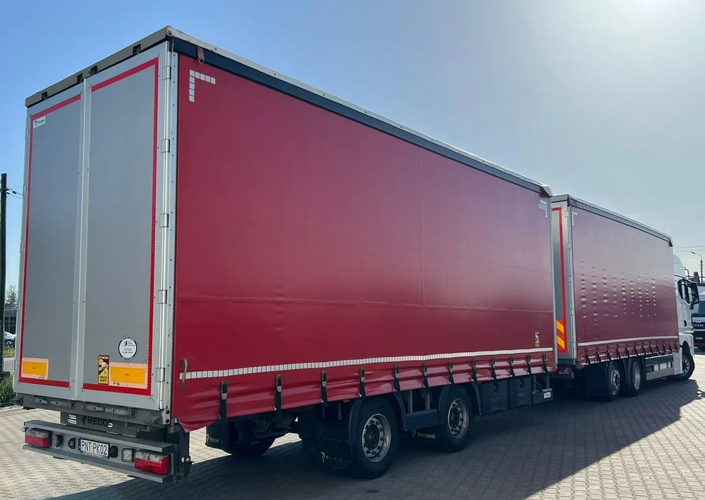 MAN TGX 26.470 z przyczepą Redos - Camião de lona, Reboque de lona: foto 5 MAN TGX 26.470 z przyczepą Redos - Camião de lona, Reboque de lona: foto 5