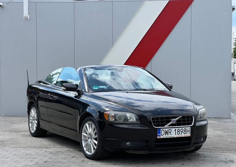 Volvo C70 2.4 Momentum - Automóvel: foto 3 Volvo C70 2.4 Momentum - Automóvel: foto 3