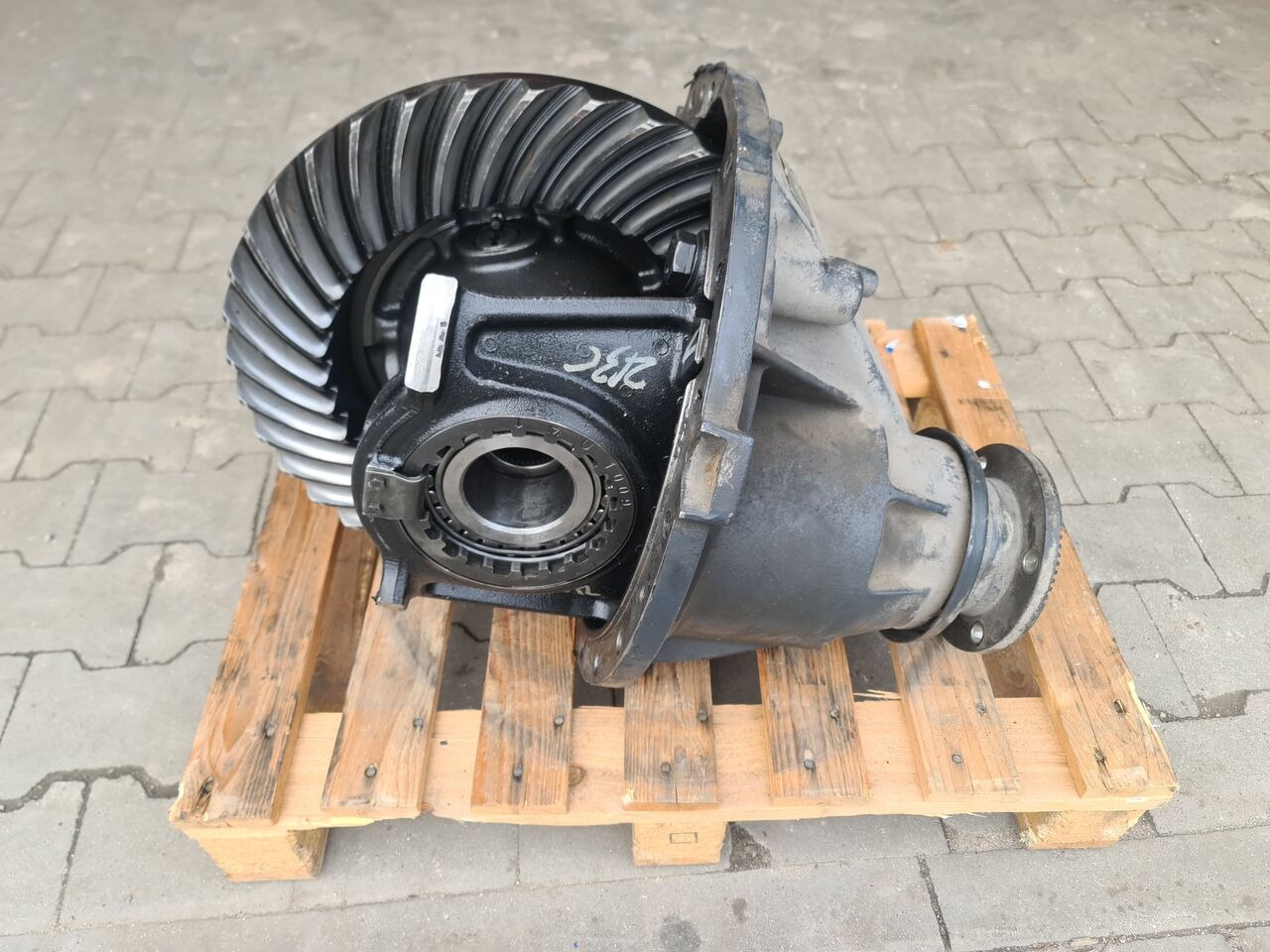 DIFFERENTIAL DIFF MS17X RSS1344C 1/529 5.29 37/7 RENAULT VOLVO - Diferencial por Camião: foto 1 DIFFERENTIAL DIFF MS17X RSS1344C 1/529 5.29 37/7 RENAULT VOLVO - Diferencial por Camião: foto 1