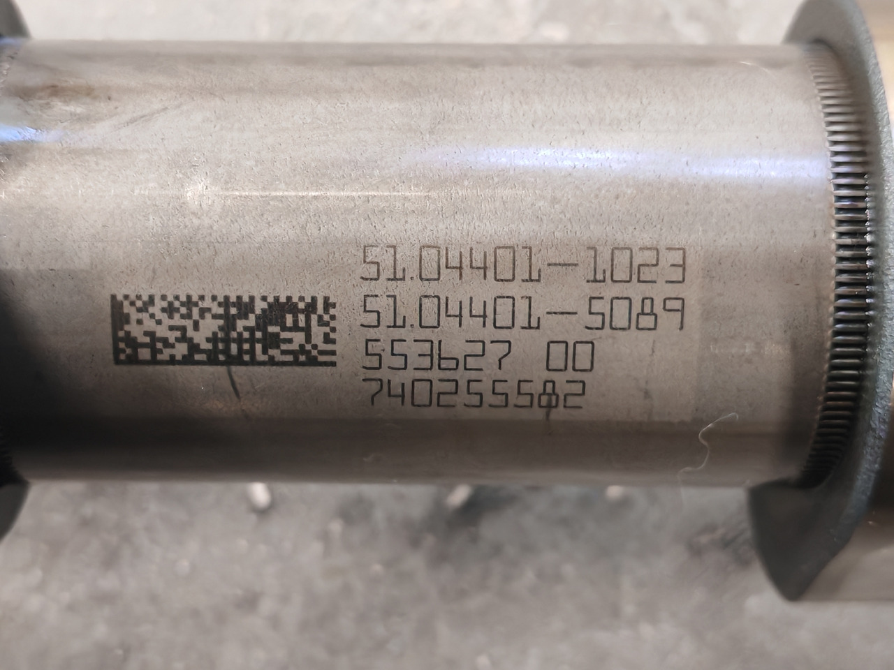 MAN TGS TGX EURO 6 / D2676LF / CAMSHAFT / 51044011023 - Árvore de cames: foto 3 MAN TGS TGX EURO 6 / D2676LF / CAMSHAFT / 51044011023 - Árvore de cames: foto 3