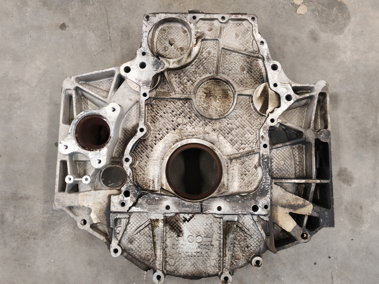 MAN TGS TGX EURO6 / D2676LF / FLYWHEEL HOUSING / 51014013297 - Volante do motor: foto 4 MAN TGS TGX EURO6 / D2676LF / FLYWHEEL HOUSING / 51014013297 - Volante do motor: foto 4