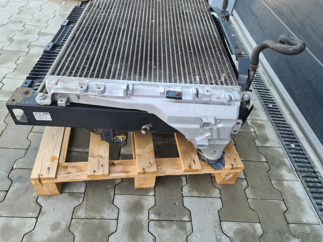 MERCEDES ATEGO ANTOS / EURO 6 / COOLER SET / INTERCOOLER / WATER COOLER / WORLDWIDE DELIVERY - Radiador: foto 5 MERCEDES ATEGO ANTOS / EURO 6 / COOLER SET / INTERCOOLER / WATER COOLER / WORLDWIDE DELIVERY - Radiador: foto 5
