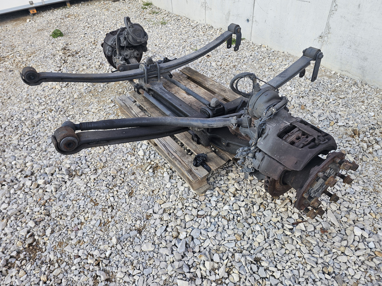 MERCEDES ATEGO MP4 12.XXX EURO 6 / COMPLETE FRONT AXLE - Eixo dianteiro: foto 5 MERCEDES ATEGO MP4 12.XXX EURO 6 / COMPLETE FRONT AXLE - Eixo dianteiro: foto 5