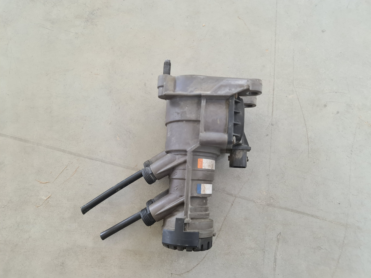 RENAULT RANGE T / BRAKE VALVE / 21327357 - Válvula de freio: foto 3 RENAULT RANGE T / BRAKE VALVE / 21327357 - Válvula de freio: foto 3