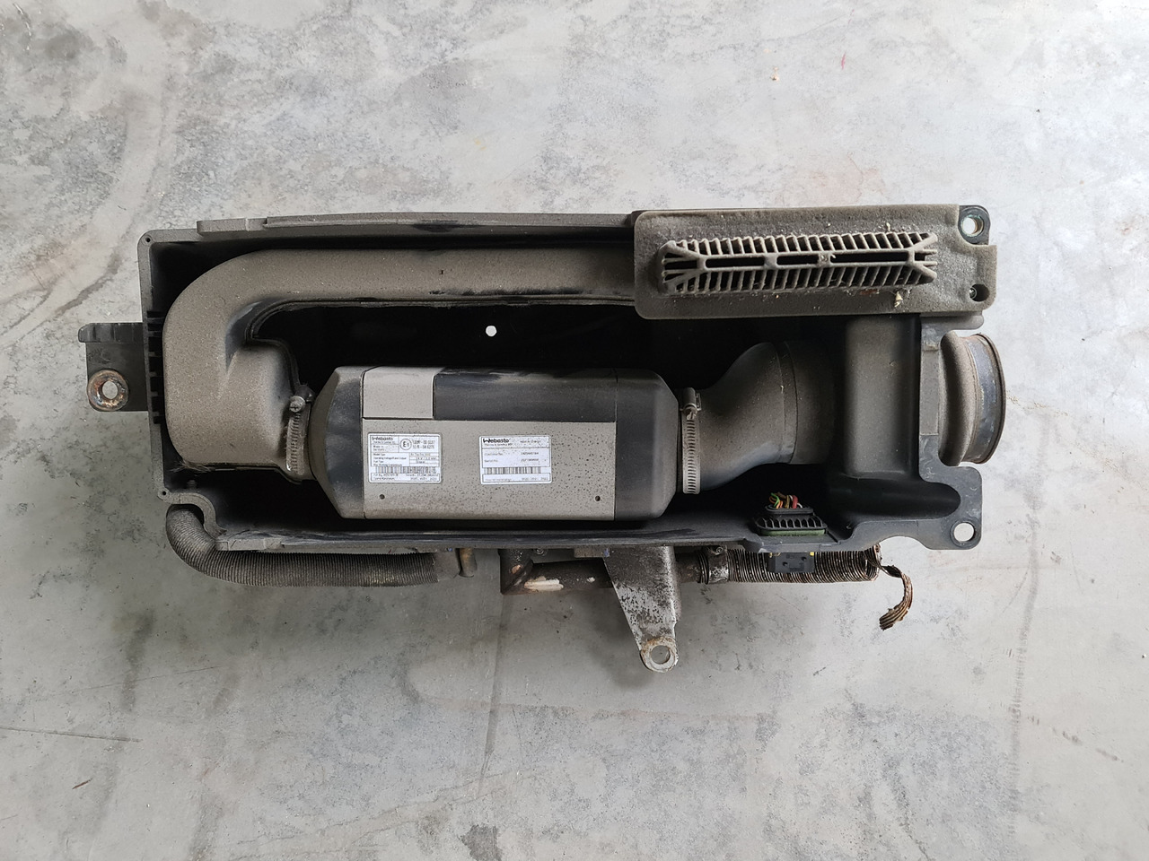 RENAULT RANGE T / WEBASTO AIR TOP EVO 2000 - Aquecimento/ Ventilação: foto 2 RENAULT RANGE T / WEBASTO AIR TOP EVO 2000 - Aquecimento/ Ventilação: foto 2