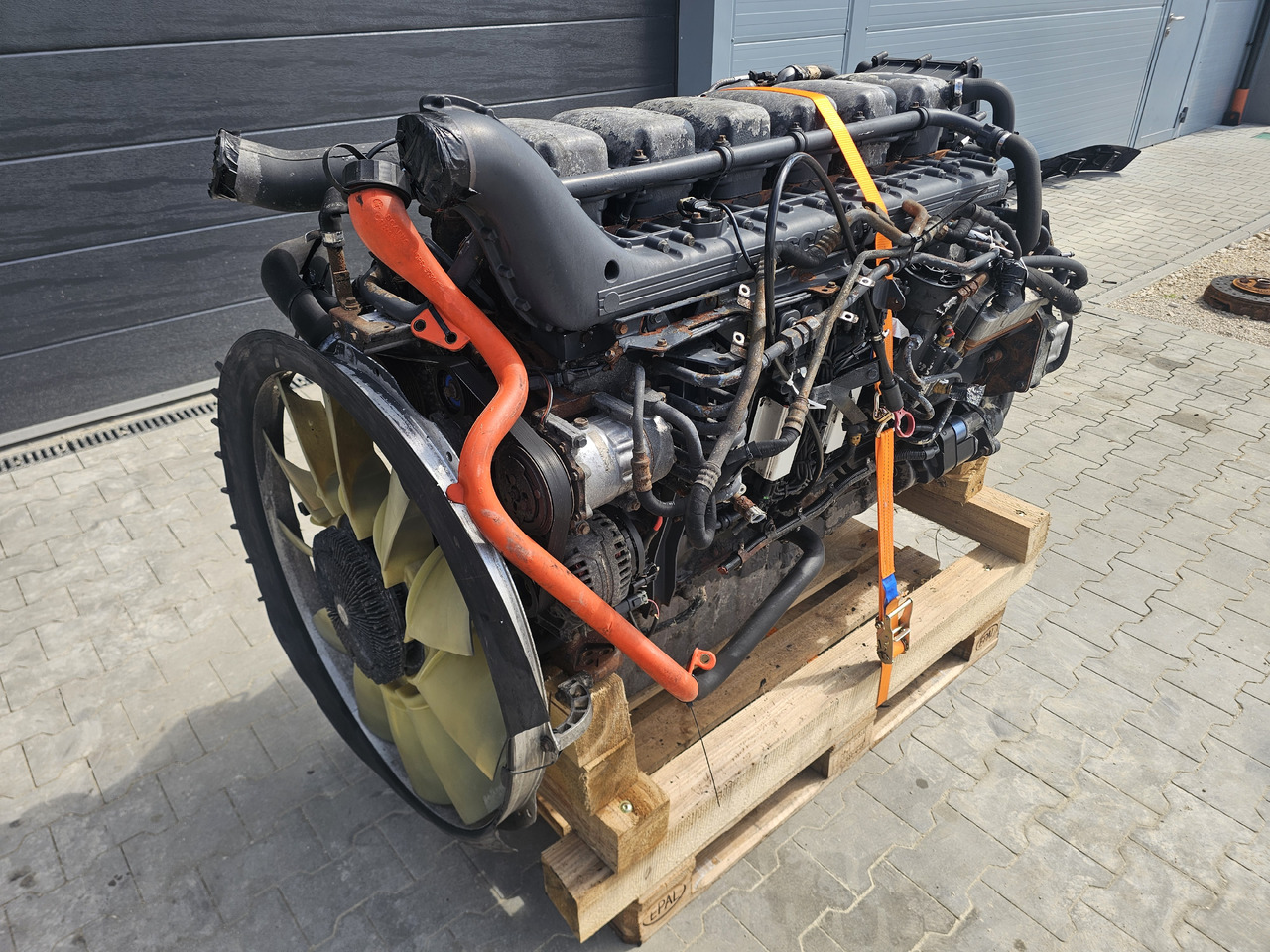 SCANIA ENGINE DT1217 / 480HP / HPI / EURO4 / COMPLETE ENGINE / WORLDWIDE DELIVERY - Motor: foto 2 SCANIA ENGINE DT1217 / 480HP / HPI / EURO4 / COMPLETE ENGINE / WORLDWIDE DELIVERY - Motor: foto 2
