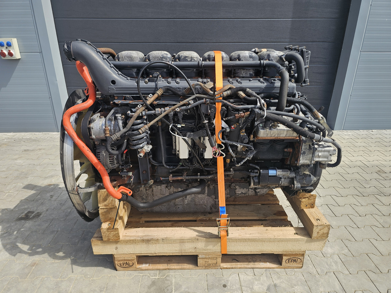 SCANIA ENGINE DT1217 / 480HP / HPI / EURO4 / COMPLETE ENGINE / WORLDWIDE DELIVERY - Motor: foto 1 SCANIA ENGINE DT1217 / 480HP / HPI / EURO4 / COMPLETE ENGINE / WORLDWIDE DELIVERY - Motor: foto 1