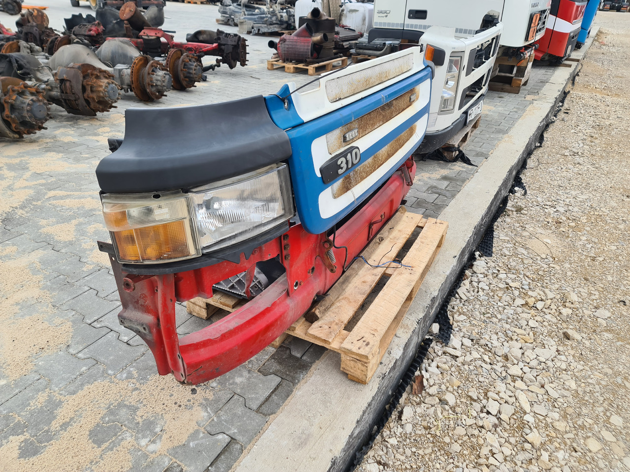 SCANIA P / BUMPER STEPS LAMPS SET / WORLDWIDE DELIVERY - Para-choque: foto 2 SCANIA P / BUMPER STEPS LAMPS SET / WORLDWIDE DELIVERY - Para-choque: foto 2