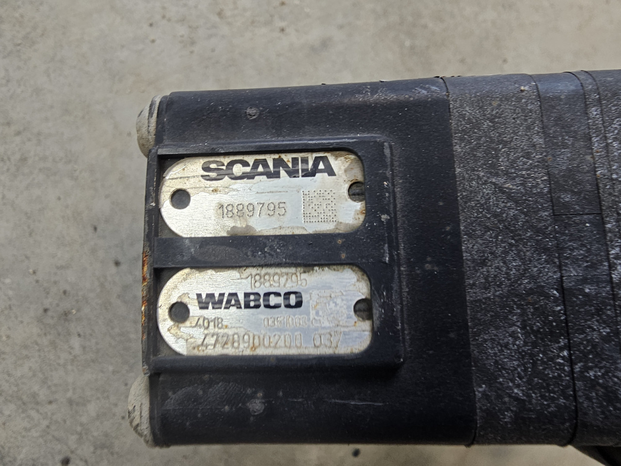 SCANIA S, R, P, G / ECAS CONTROL VALVE / 1889795 - Válvula de freio: foto 4 SCANIA S, R, P, G / ECAS CONTROL VALVE / 1889795 - Válvula de freio: foto 4