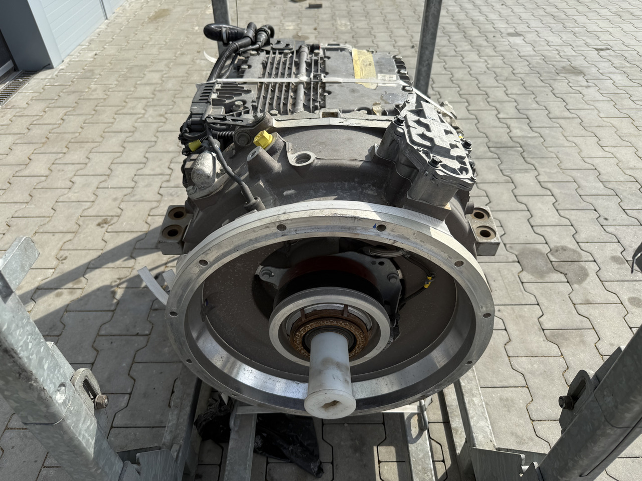 VOLVO BUS HYBRID Automatic gearbox AT2412F electric motor EMDS120 (EMD300B) / NEW - Caixa de velocidade por Ônibus urbano: foto 4 VOLVO BUS HYBRID Automatic gearbox AT2412F electric motor EMDS120 (EMD300B) / NEW - Caixa de velocidade por Ônibus urbano: foto 4