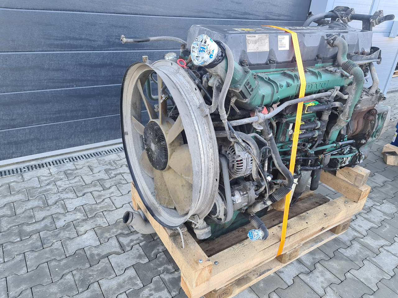 VOLVO FH FM ENGINE D13A 360 EC06 / COMPLETE - Motor: foto 2 VOLVO FH FM ENGINE D13A 360 EC06 / COMPLETE - Motor: foto 2