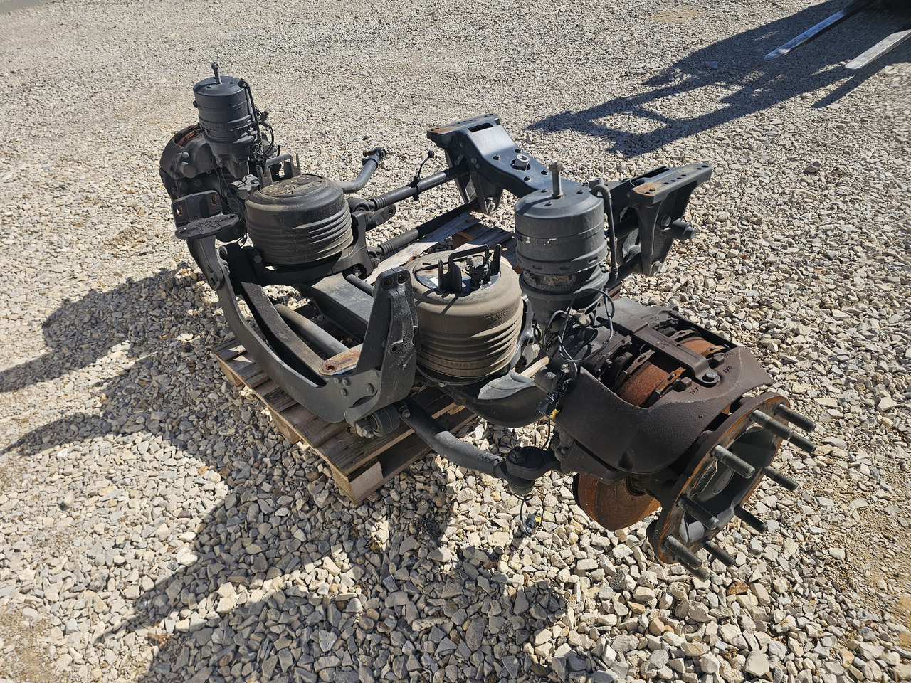 VOLVO FH5 FM5 / FRONT AIR SUNSPENSION - Eixo dianteiro: foto 4 VOLVO FH5 FM5 / FRONT AIR SUNSPENSION - Eixo dianteiro: foto 4