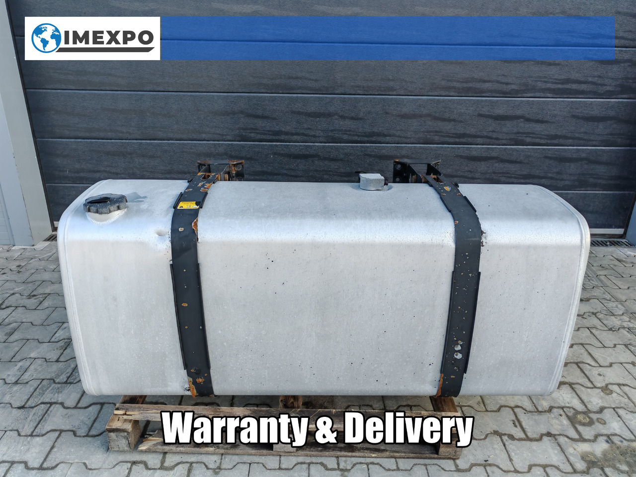 VOLVO RENAULT / ALU FUEL TANK / 162x68x71 / 650L / 21516455 - Tanque de combustível: foto 1 VOLVO RENAULT / ALU FUEL TANK / 162x68x71 / 650L / 21516455 - Tanque de combustível: foto 1