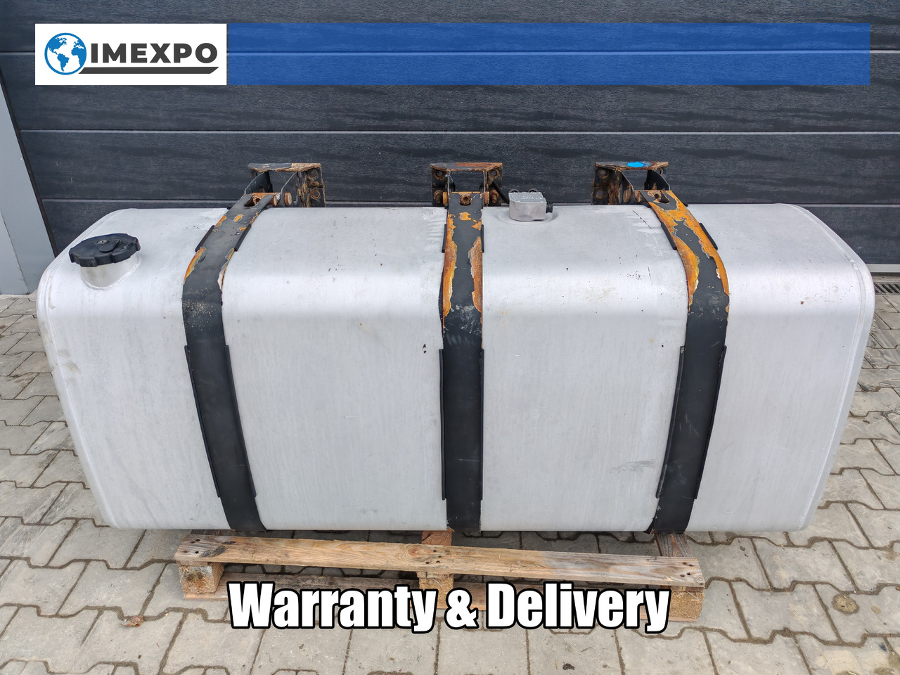VOLVO RENAULT / ALU FUEL TANK / 163x69x71 / 650L / 20503511 - Tanque de combustível: foto 1 VOLVO RENAULT / ALU FUEL TANK / 163x69x71 / 650L / 20503511 - Tanque de combustível: foto 1