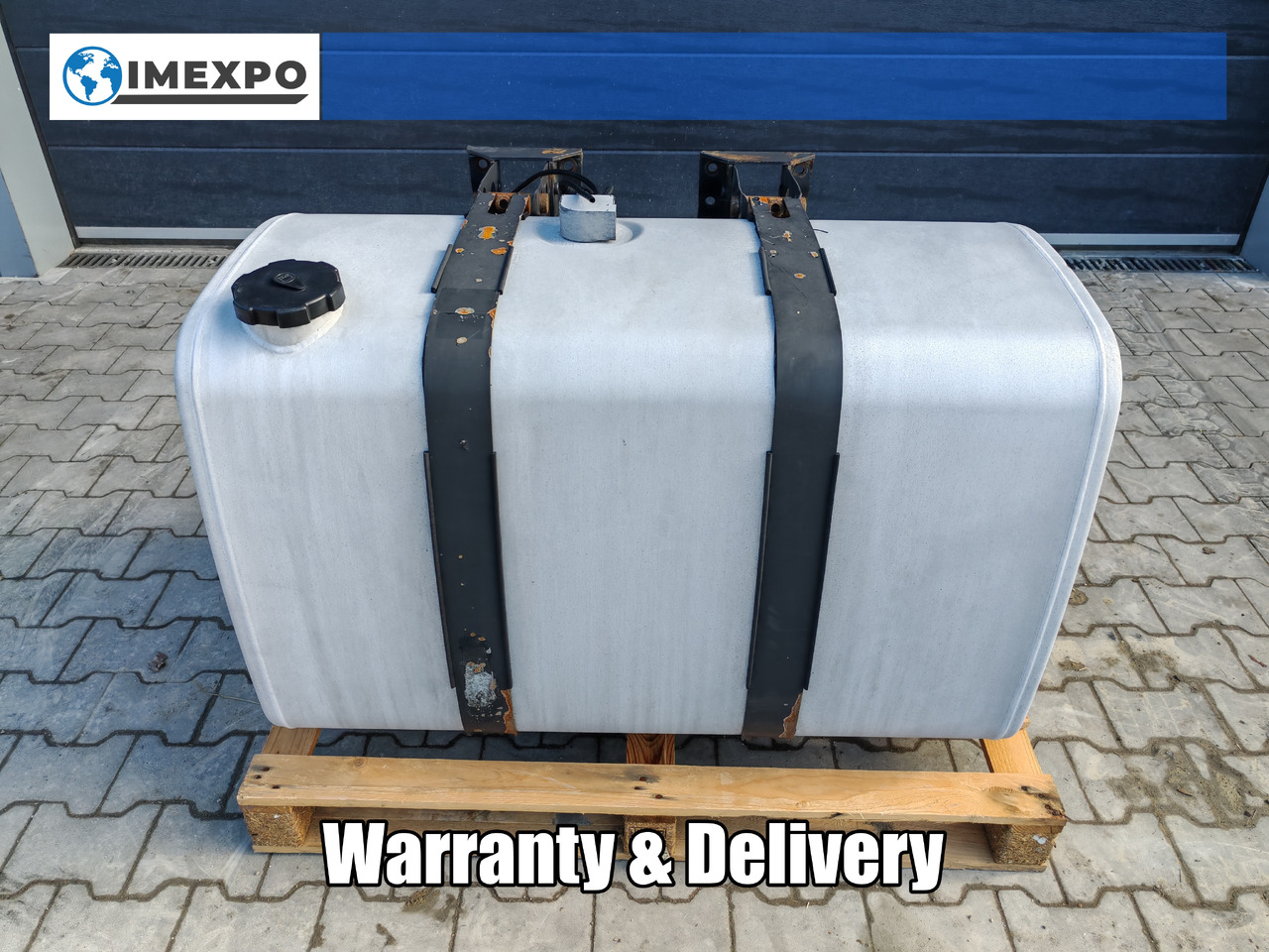 VOLVO RENAULT - Tanque de combustível: foto 1 VOLVO RENAULT - Tanque de combustível: foto 1