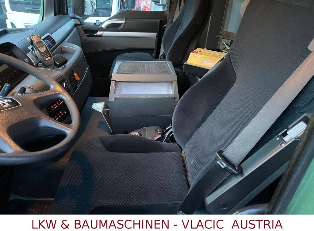MAN TGS 26.400 Gastankwagen mit Pumpe und Wage22000L - Caminhão tanque: foto 5 MAN TGS 26.400 Gastankwagen mit Pumpe und Wage22000L - Caminhão tanque: foto 5