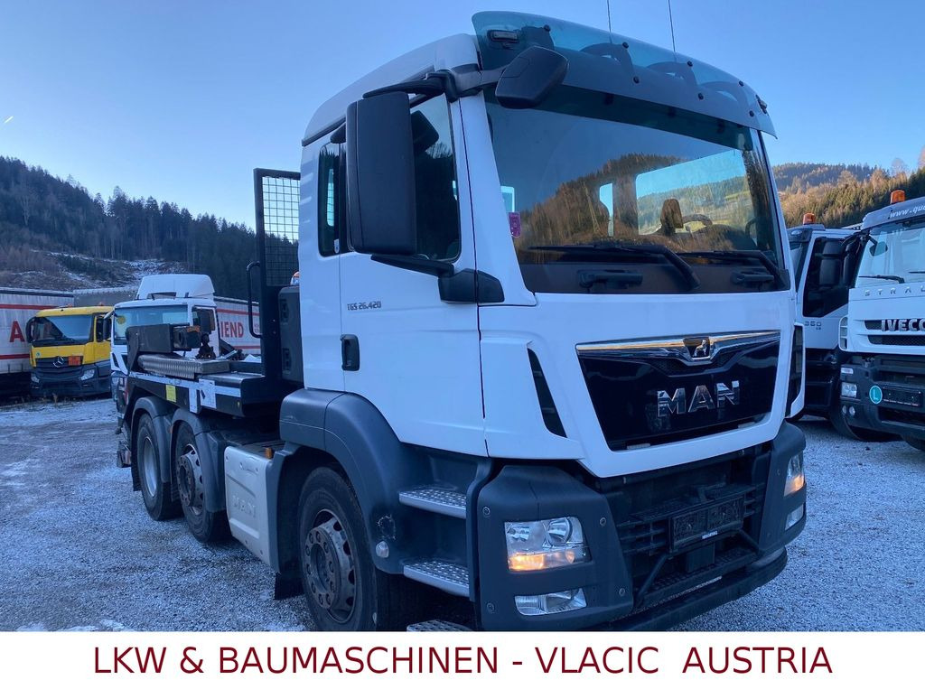 MAN TGS 26.420 6x2 Lift/Lenk vorlaufachsen - Camião multibenne: foto 2 MAN TGS 26.420 6x2 Lift/Lenk vorlaufachsen - Camião multibenne: foto 2