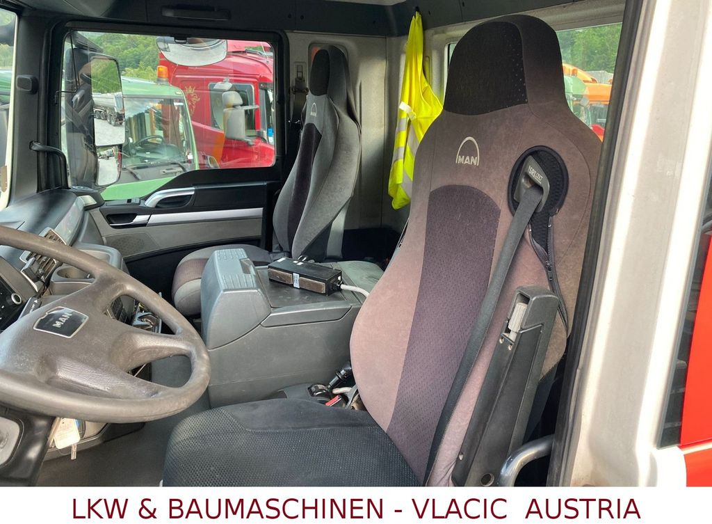 MAN TGS 33.440 (6x4) EEV Abrollkipper MAN TGS 33.440 (6x4) EEV Abrollkipper - Camião polibenne: foto 4 MAN TGS 33.440 (6x4) EEV Abrollkipper MAN TGS 33.440 (6x4) EEV Abrollkipper - Camião polibenne: foto 4