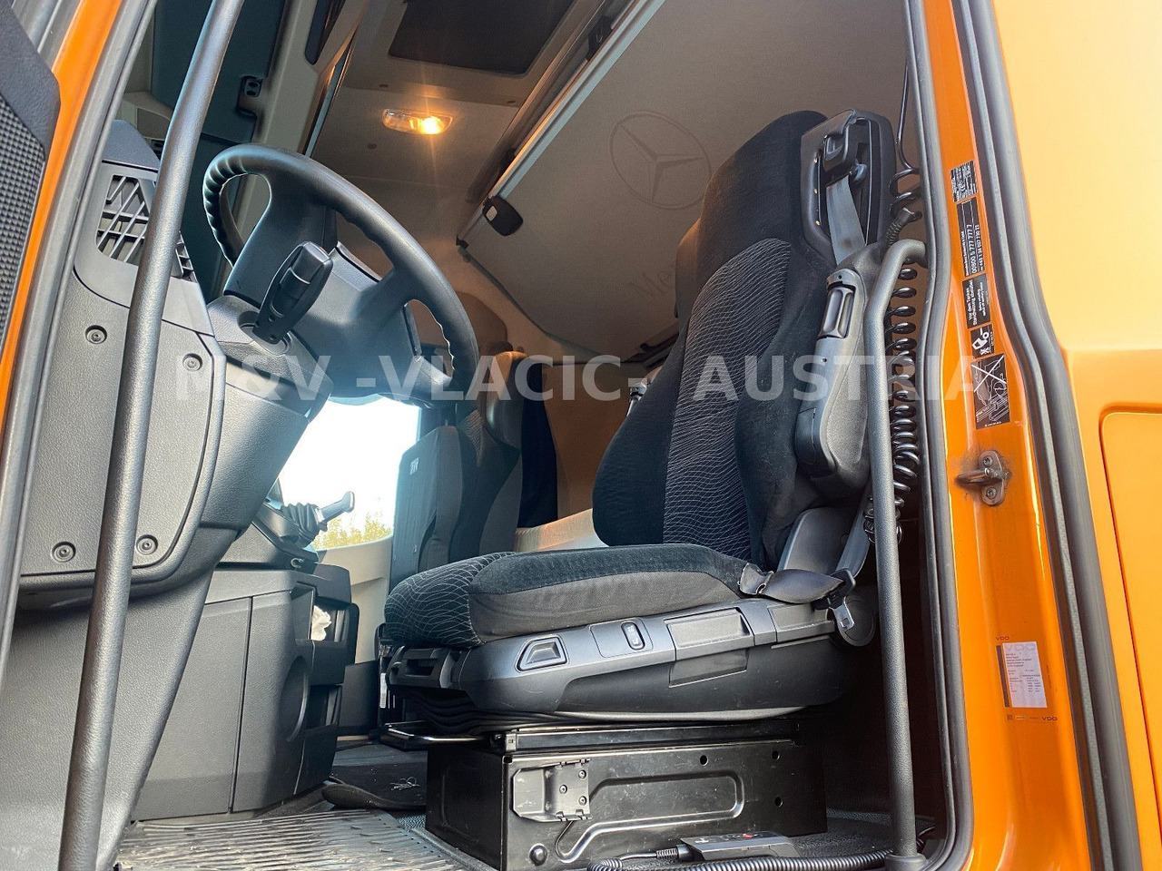 Mercedes-Benz 2542 - Camião transportador de contêineres/ Caixa móvel: foto 4 Mercedes-Benz 2542 - Camião transportador de contêineres/ Caixa móvel: foto 4