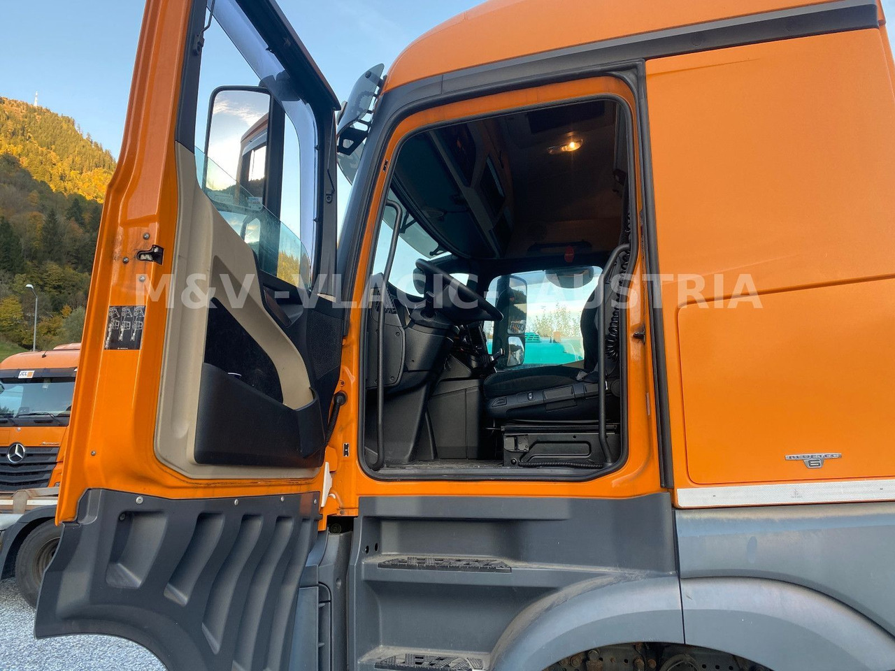 Mercedes-Benz 2542 - Camião transportador de contêineres/ Caixa móvel: foto 3 Mercedes-Benz 2542 - Camião transportador de contêineres/ Caixa móvel: foto 3