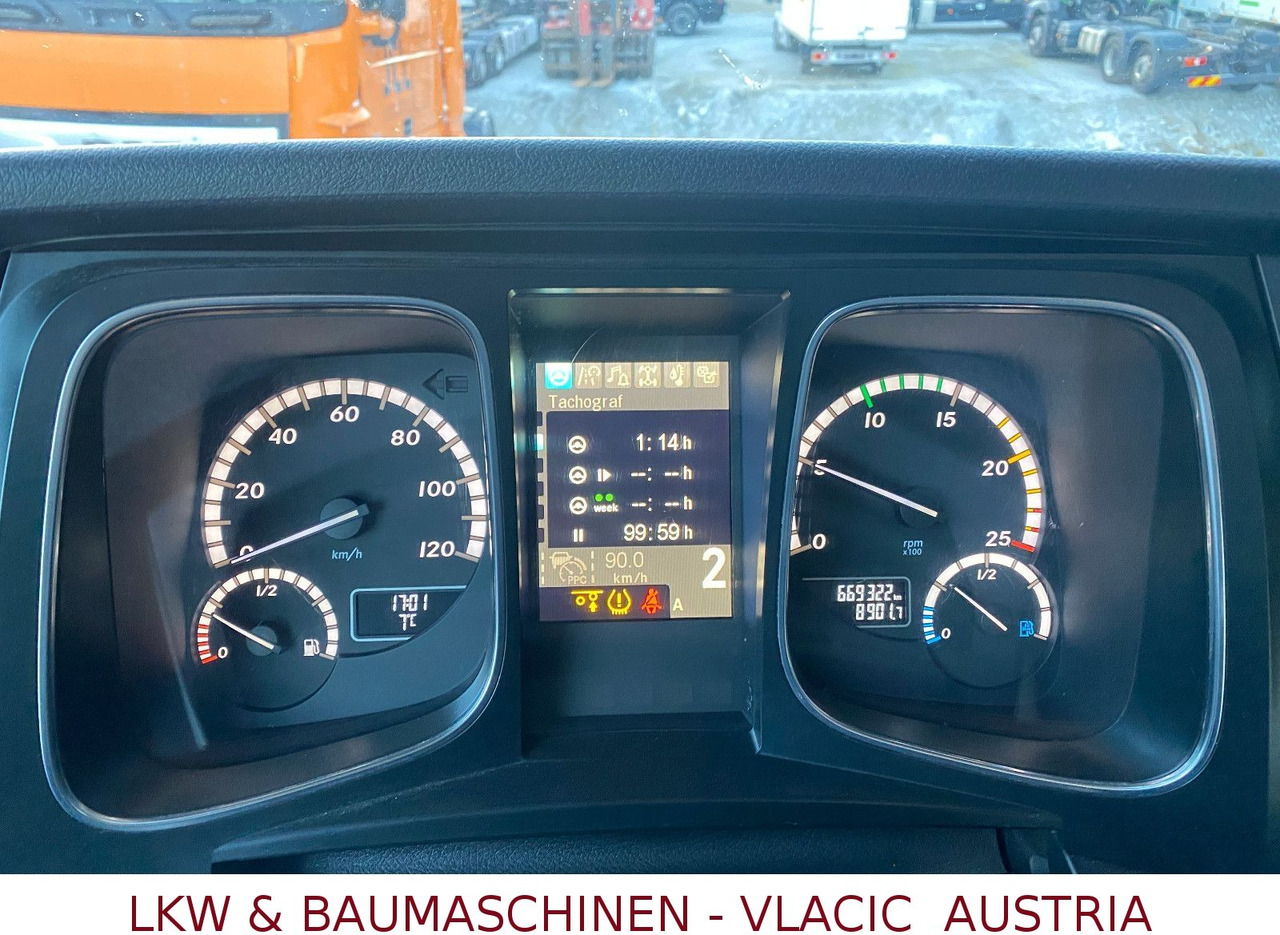 Mercedes-Benz Actros 963-0-C - Caminhão tanque: foto 5 Mercedes-Benz Actros 963-0-C - Caminhão tanque: foto 5