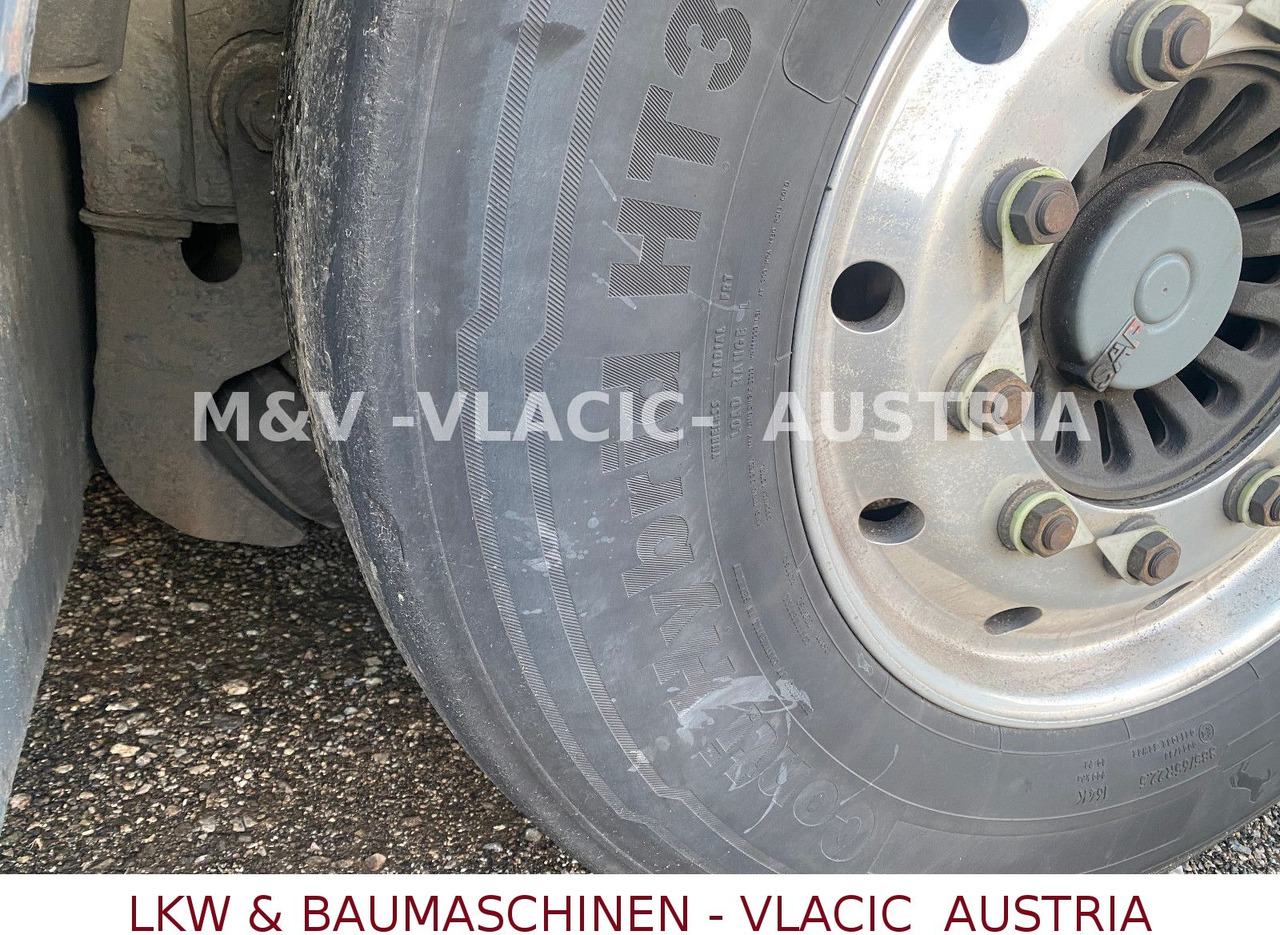 Schwarzmüller Benzin / Diesel 43000L 6Kammer Peillstab - Semirreboque tanque: foto 4 Schwarzmüller Benzin / Diesel 43000L 6Kammer Peillstab - Semirreboque tanque: foto 4