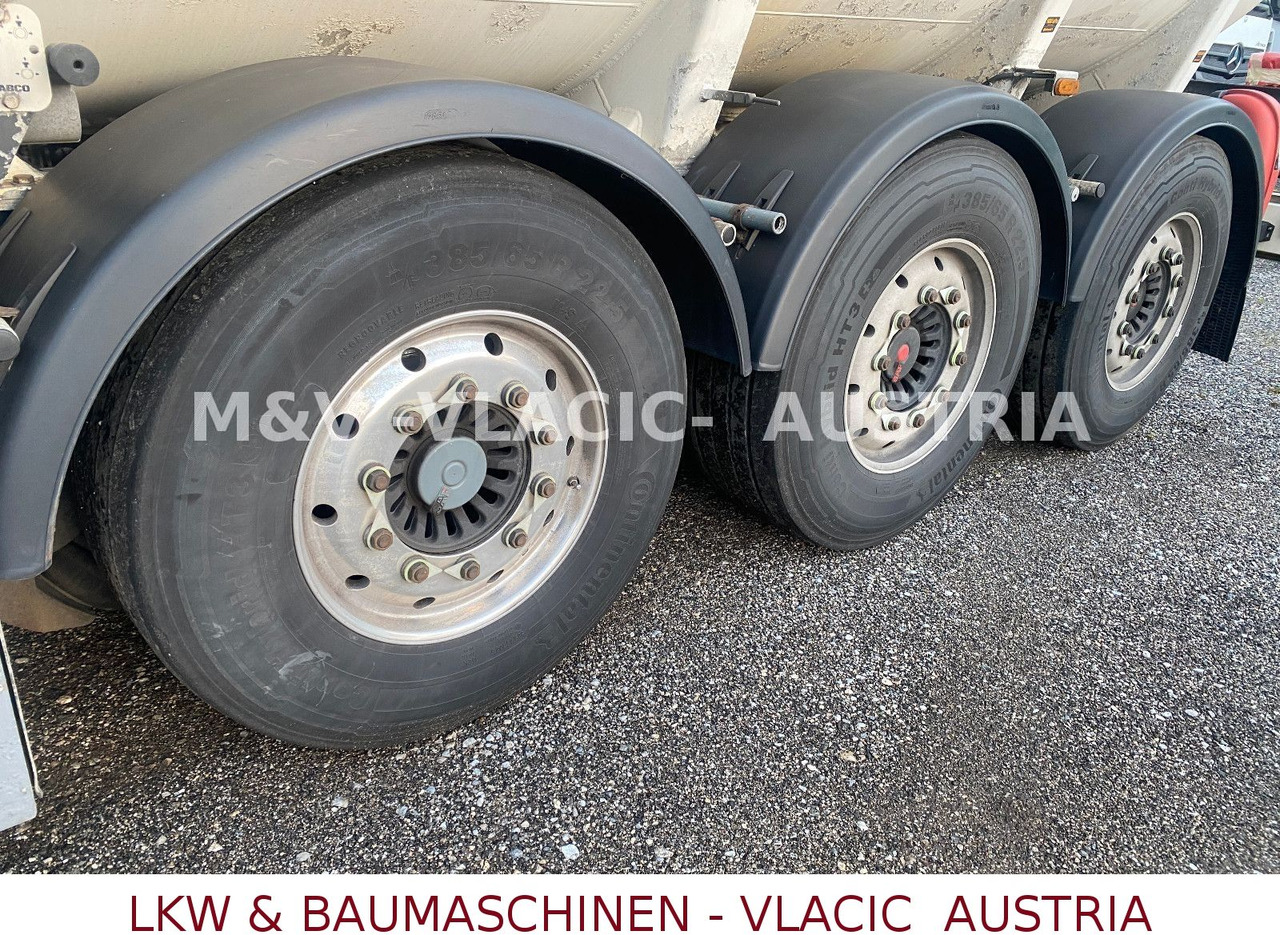 Schwarzmüller Benzin / Diesel 43000L 6Kammer Peillstab - Semirreboque tanque: foto 3 Schwarzmüller Benzin / Diesel 43000L 6Kammer Peillstab - Semirreboque tanque: foto 3