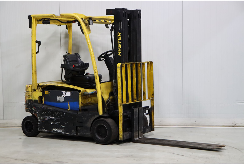 Hyster J1.8XNT - Empilhadeira elétrica: foto 1 Hyster J1.8XNT - Empilhadeira elétrica: foto 1