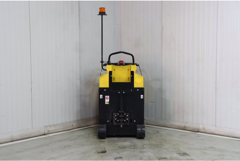 Hyster LO5.0T - Trator elétrics: foto 3 Hyster LO5.0T - Trator elétrics: foto 3