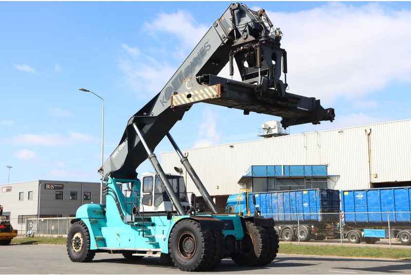KONECRANES 4542TB5 - Reachstacker porta contentores: foto 1 KONECRANES 4542TB5 - Reachstacker porta contentores: foto 1