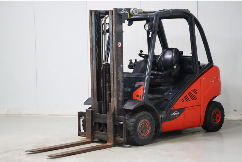 Linde H25D-02 - Empilhadeira a diesel: foto 3 Linde H25D-02 - Empilhadeira a diesel: foto 3