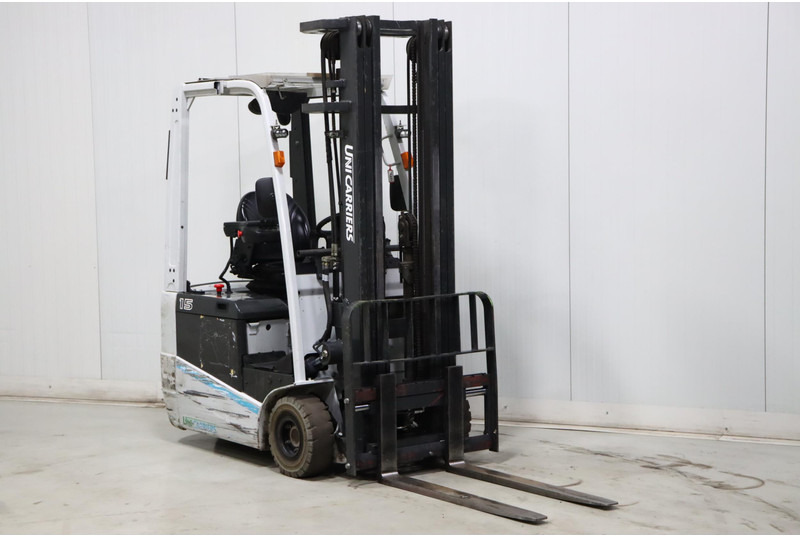 UniCarriers A1N1L15Q - Empilhadeira elétrica: foto 1 UniCarriers A1N1L15Q - Empilhadeira elétrica: foto 1