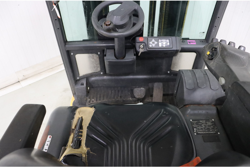UniCarriers AG2N1L16Q - Empilhadeira elétrica: foto 2 UniCarriers AG2N1L16Q - Empilhadeira elétrica: foto 2