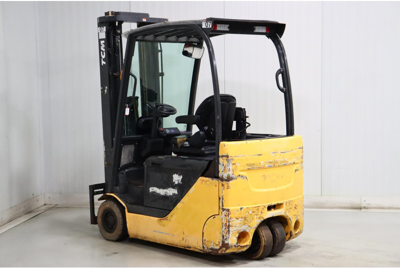 UniCarriers AG2N1L16Q - Empilhadeira elétrica: foto 4 UniCarriers AG2N1L16Q - Empilhadeira elétrica: foto 4