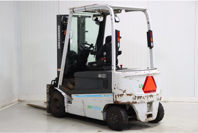 UniCarriers G1Q2L30Q - Empilhadeira elétrica: foto 4 UniCarriers G1Q2L30Q - Empilhadeira elétrica: foto 4