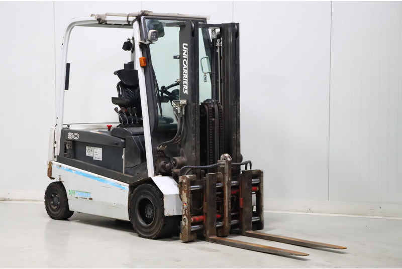 UniCarriers G1Q2L30Q - Empilhadeira elétrica: foto 1 UniCarriers G1Q2L30Q - Empilhadeira elétrica: foto 1