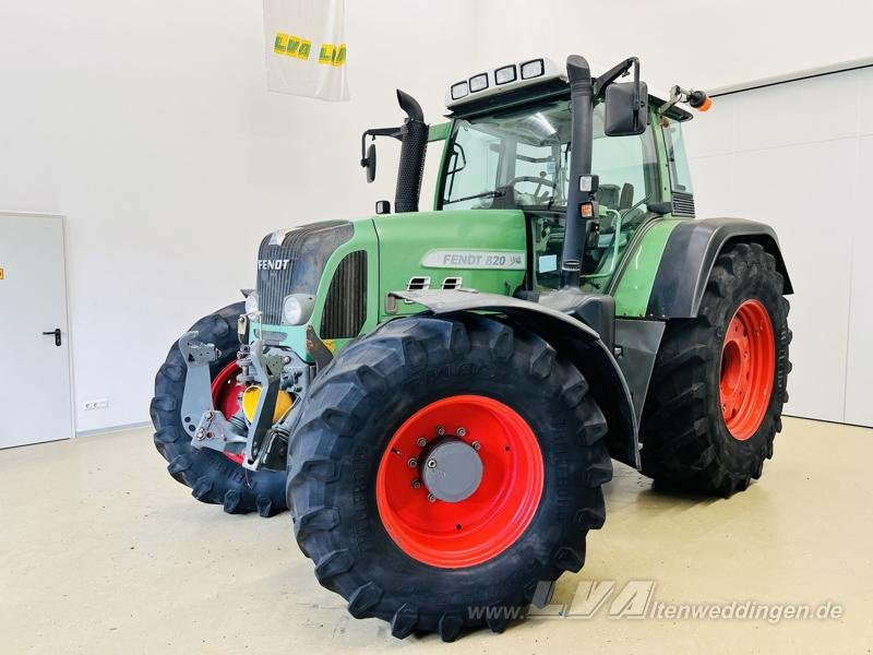 Fendt 820 Vario - Trator: foto 1 Fendt 820 Vario - Trator: foto 1