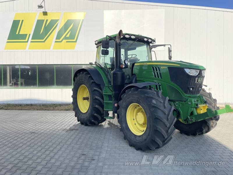 John Deere 6215R - Trator: foto 1 John Deere 6215R - Trator: foto 1