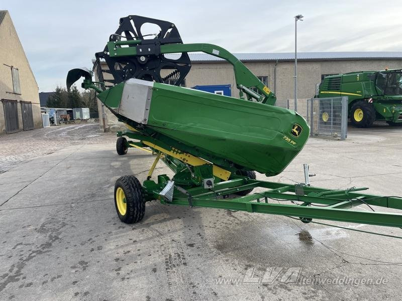 John Deere 735 PremiumFlow - Plataforma para colheitadeira: foto 1 John Deere 735 PremiumFlow - Plataforma para colheitadeira: foto 1
