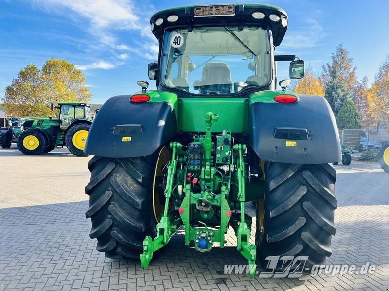 John Deere 8320R E23-PowerShift - Trator: foto 5 John Deere 8320R E23-PowerShift - Trator: foto 5