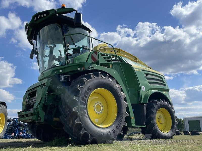 John Deere 8400 - Picadora de forragem automotriz: foto 3 John Deere 8400 - Picadora de forragem automotriz: foto 3