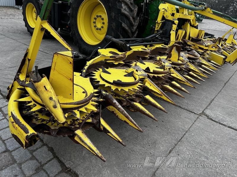 Picadora de forragem automotriz John Deere 8700: foto 8
