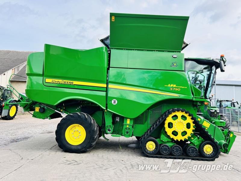 John Deere S790 - Ceifeira debulhadora: foto 5 John Deere S790 - Ceifeira debulhadora: foto 5