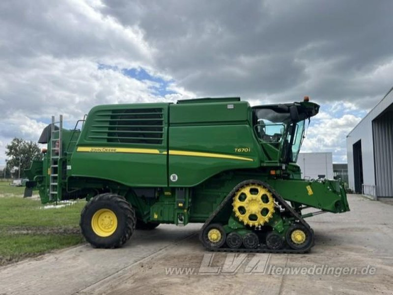 John Deere T670 - Ceifeira debulhadora: foto 2 John Deere T670 - Ceifeira debulhadora: foto 2