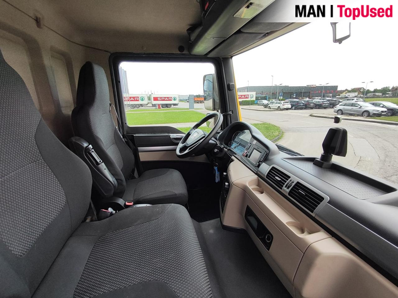 MAN TGM 18.290 4X2 BL - Camião furgão: foto 2 MAN TGM 18.290 4X2 BL - Camião furgão: foto 2