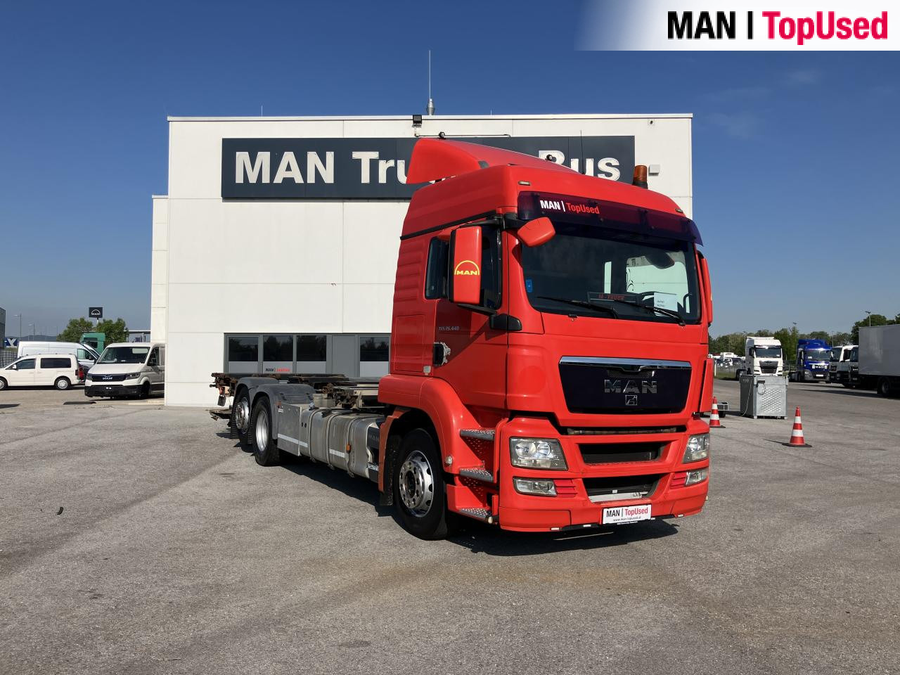 MAN TGS 26.440 6X2-2 LL - Camião transportador de contêineres/ Caixa móvel: foto 1 MAN TGS 26.440 6X2-2 LL - Camião transportador de contêineres/ Caixa móvel: foto 1