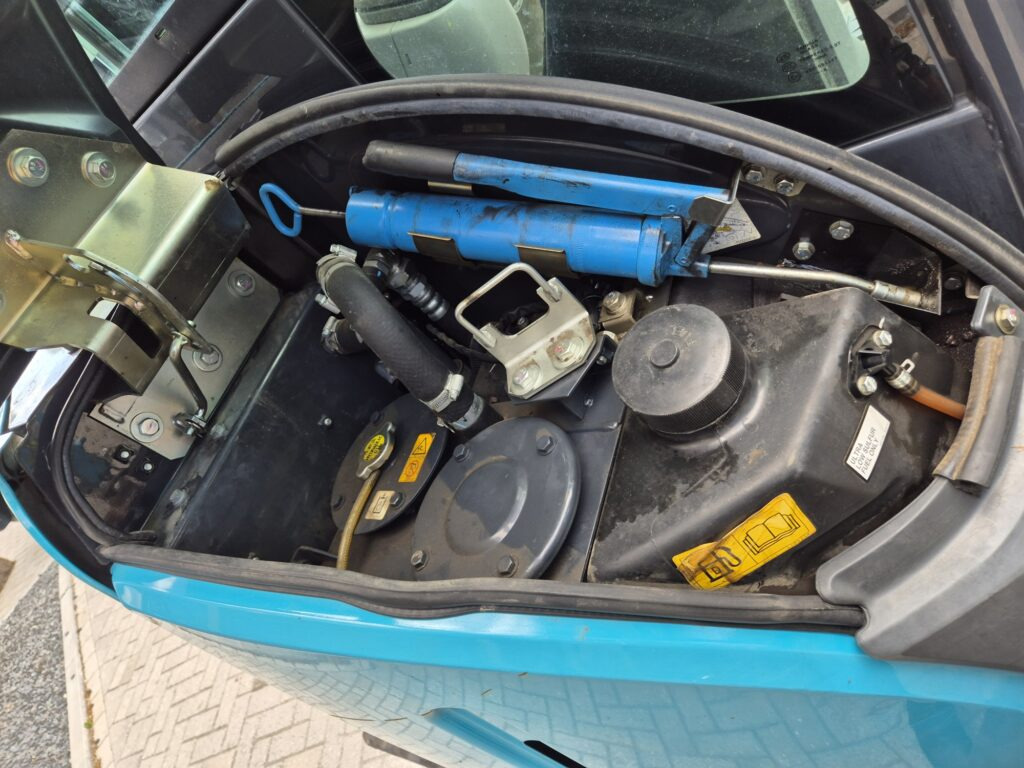 AIRMANN AX33U mididigger - Mini escavadeira: foto 4 AIRMANN AX33U mididigger - Mini escavadeira: foto 4