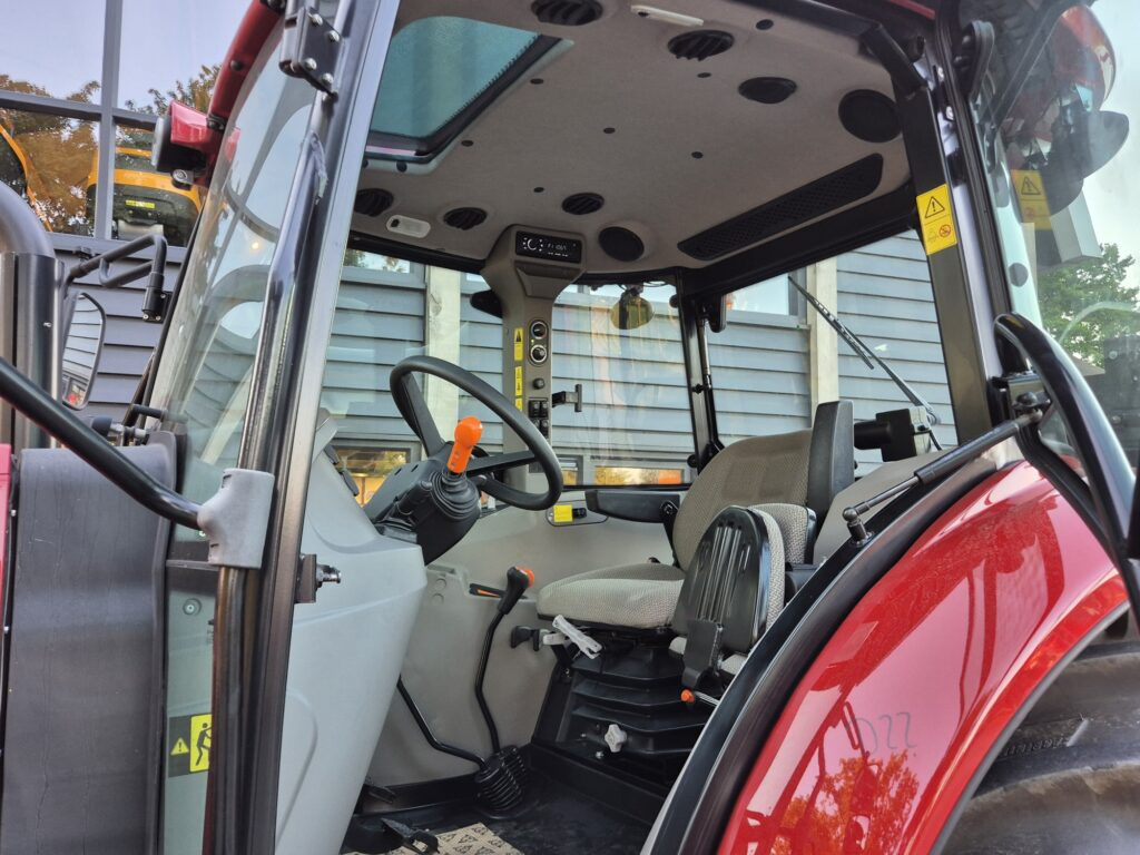 CASE FARMALL 100X - Trator: foto 2 CASE FARMALL 100X - Trator: foto 2